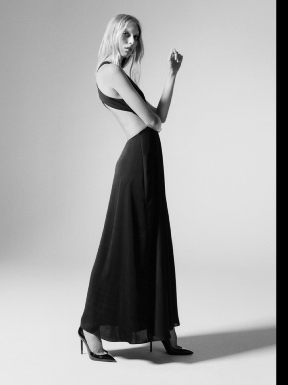 Aritzia Talula Peekaboo Maxi Open Back Dress